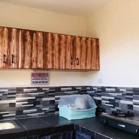 Richville Little Boracay Guest House Calatagan Buitenkant foto