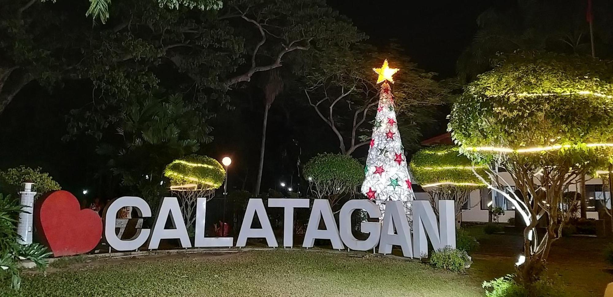 Richville Little Boracay Guest House Calatagan Buitenkant foto