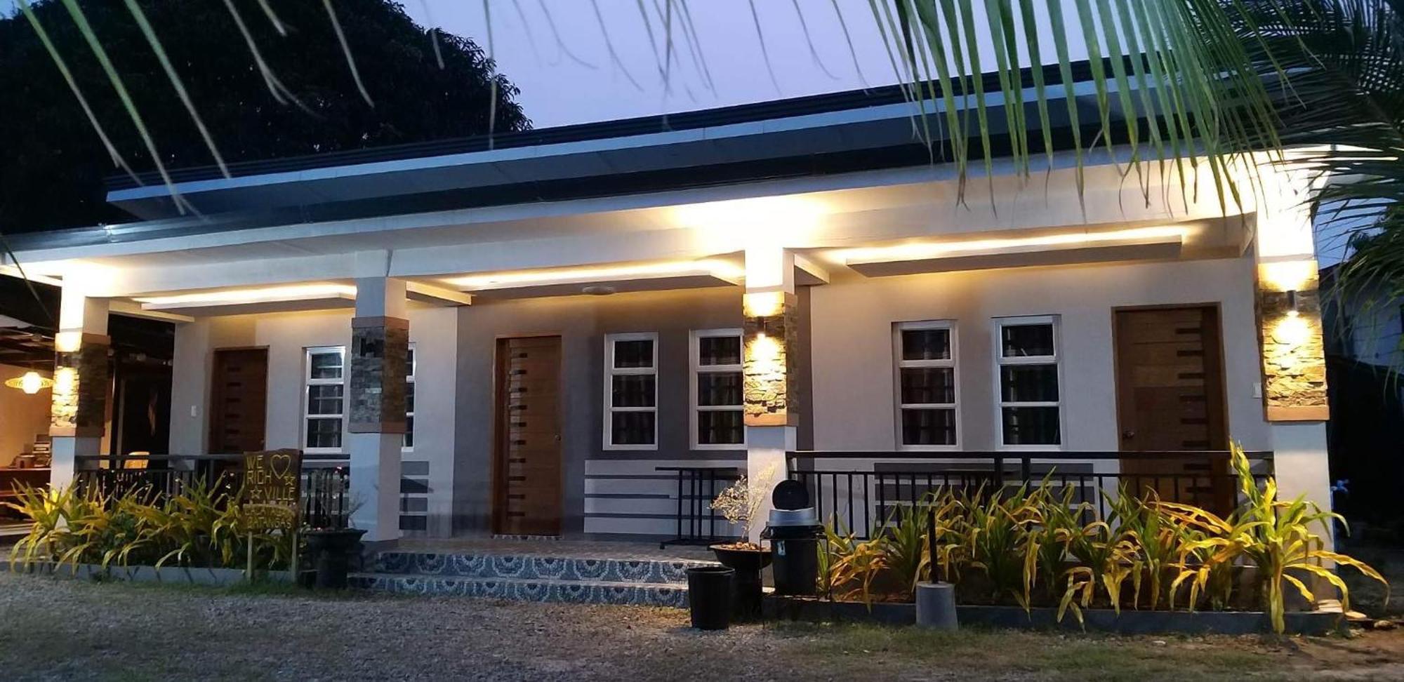 Richville Little Boracay Guest House Calatagan Buitenkant foto